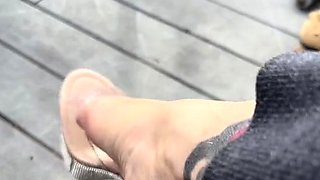 Amateur Foot Fetish Girlfriend Sucks and gives a Footjob