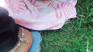 Village Bhabhi Sexy Video in Wheat Fields