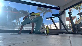 Fit Teen Bubble but Fucks Her Personal Trainer After the Gym