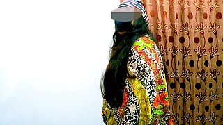 Beautiful Indian Stepbrother and Cheating Step Stepsister Sex, Real 18+ Desi Romance, Bangla Dirty Talk XXX Video