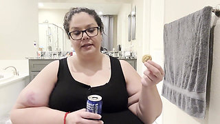 Plump Paradise: Snack N Chat