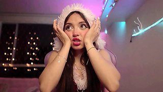 Asian Teen ARIEL SPINNER striptease masturbating