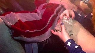 Step-grandpa Got a Handjob While I Cleaned Him