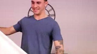 Sexy masseuse, Desire, is not shocked by her new client's