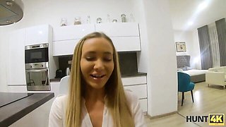 Wife for cash scene with horny wooer from Hunt4k