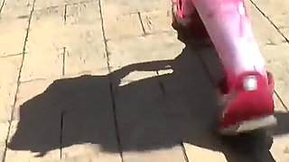 Street pickup Wwth Natalia Brooks turns into a first footjob!