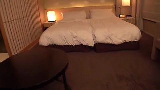 とろける表情のコスプレ痴女がソフトSMで顔面騎乗クンニとキス