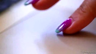 Mommy Veronica Avluv Takes a Squirt