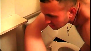 Big butt latin chick gets her pussy licked and fucked in the bathroom