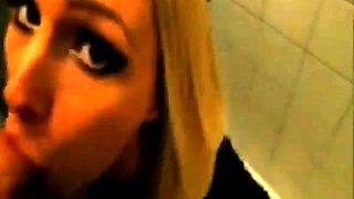 Oralsex bei IKEA mit einem schwedischen Amateurblondine