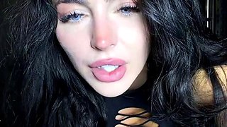 Emily Rinaudo Enjoys Masturbation In Live Stream Onlyfans