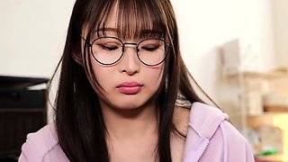 Amateur Asian College Teen Gives Blowjob