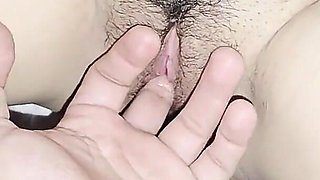 My Sister-in-law Shaves Her Pussy, It's Very Easy for Me to Fuck Her.