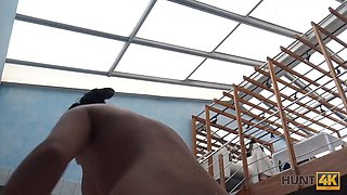 Young Cuckold Let Stranger Nail Slutty Girlfriend By Pool