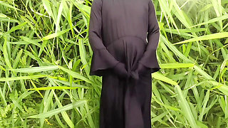 Brother-in-law Rubbed and Fucked Sister-in-law In Hindi Porn