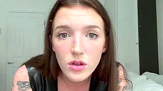 Amyyyoxxo - Eat Your Own Cum Off The Floor