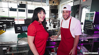 Big Brat Pizza Shop Reality Kings