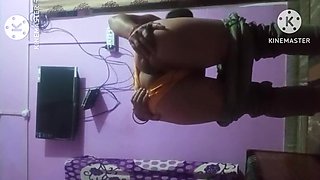 Payal Bhabhi Remove Her Clothes on Front of Boyfriend in Video Call and Show Her Nude Dance.