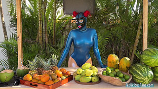 Rubberdoll in Paradise