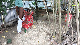 Housewife ki outdoor chudai new style