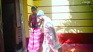 Desi Indian Doodhwala Bhabhi Ji Ke Bade Bade Doodh Dekhakar, Doodh Se Chodne Laga Part 2( Hindi Audio )