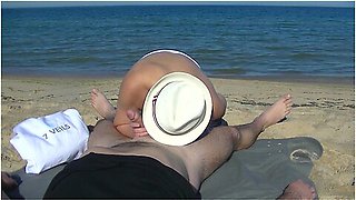 Ceks Na Plyazhe S Neznakomkoi