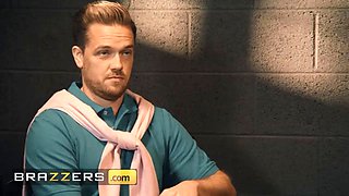 Fetching mona azar carefully picks the right dudes to give her the fuck she is longing for - brazzers