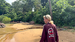 Homemade Accidental Sex - Handjob and Cumshot on a Beach