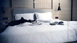 Omege japanese girl with big boobs on cams