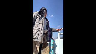 No123 Lunchtime tuck exposure walk part 2