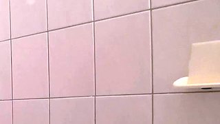 Amateur blonde teen girlfriend toyed and facialized