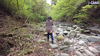 Surrounded Spotlight. Office Lady Craving Every Gaze Part 1