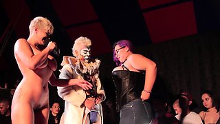 Blonde and brunette in black lingerie have a threesome