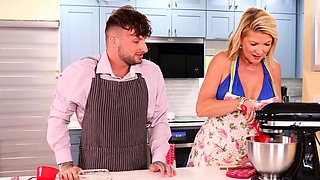 GilfAf Pretty Petunia Kitchen Romp