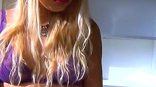 Oiled Nude Sluts Lick and Squirt in the Tub