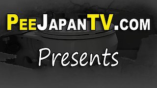 Kinky asian pees on the street