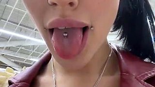 Melissa_crazy russian toilet camwhore