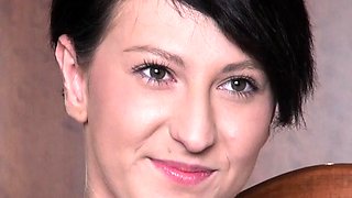 European babe filled up by casting agent for her fame HD