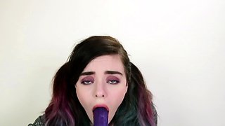 Romanian amateur webcam teen masturbate