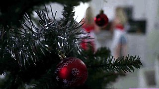 Moms Teach Sex-Stepmom Leaves Milk Out For Santa