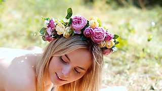 Cute European MILF model passion posing