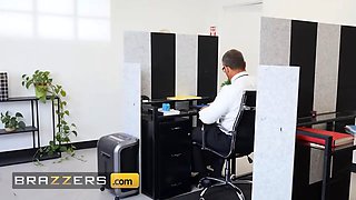 Brazzers - coworkers hailey rose and london laurent give their strung up coworker a cum shots he will remember