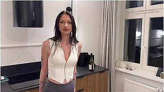 Shock!!! I Went To Meet Someone, And There Was A Young, Sexy Neighbor, Cheating Wife - Cunnilingus, Sperm, Condoms
