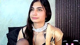Tattoed Amateur Webcam Girl Hot Dildo Action Masturbation