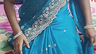 Desi Indian Hot Aunty Fucking with Boyfriend with Telugu Voice Saree