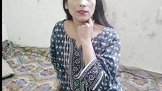 Little step sister ko bathroom me patak ke jabar dasti pela