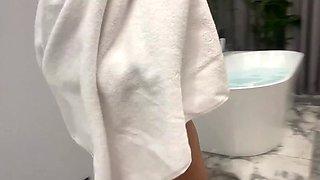 Beautiful Russian Asian Karina Lil is polishing a nice thicc cock