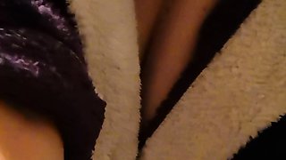 Big boobs webcam slut toys her asshole