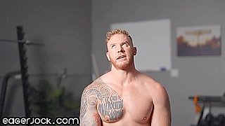 Amateur Muscled Solo Jock Wanks Cock At Home After Cast