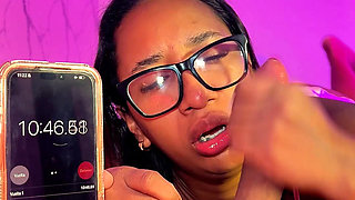 10 Minutes to Make You Cum: a Stepmom Challenge